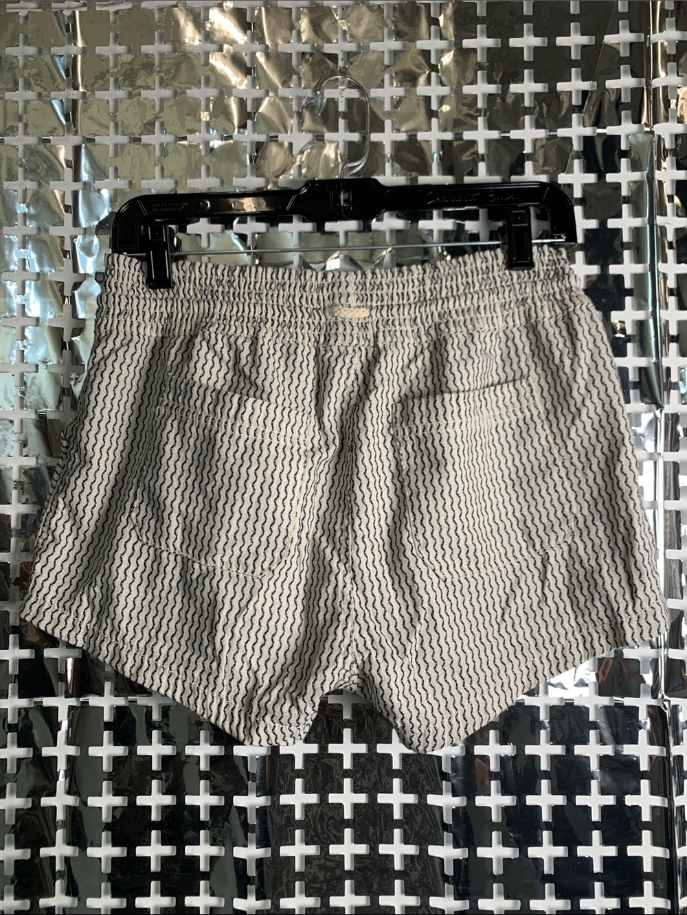 CALI1850 Women's Drawstring Ripple-Stripe Athletic Shorts - Beige/Black - Picture 3 of 4